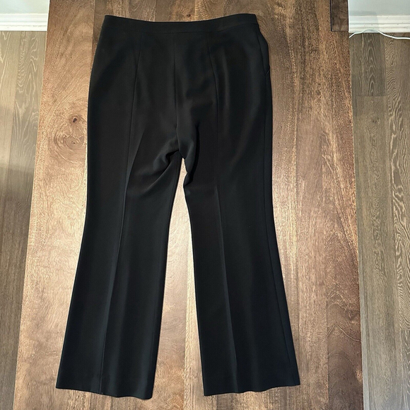 St. John Black Wide-Leg Pants - Picture 10 of 13